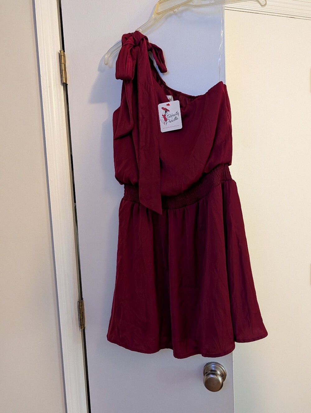 NEW Boutique Perfectly Priscilla Dress, Small, Satin, One Shoulder